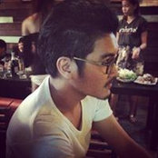 Prasert Thongrueangroj's photo