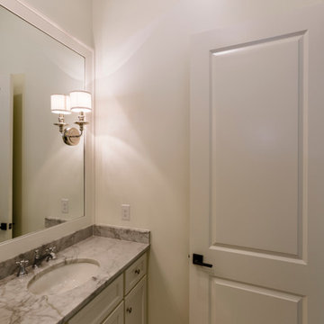 Beautiful Golf Course/Lakefront home in Regatta Bay Golf and Yacht Club