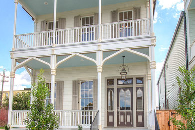 Elegant home design photo in New Orleans