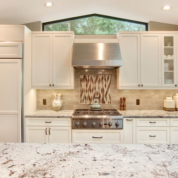 Chef's Island Arena Kitchen Remodel Bellevue, WA