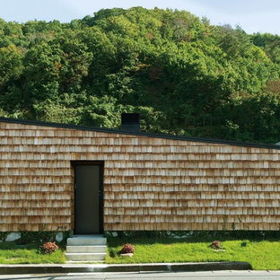 他の地域のミッドセンチュリースタイルのおしゃれな家の外観の写真