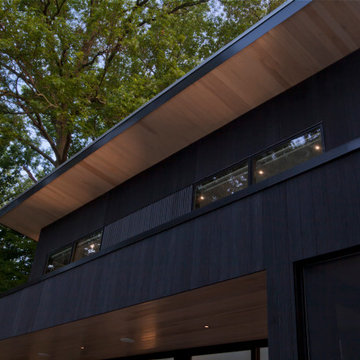 Lakeside Modern Lodge