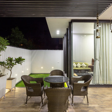 Sky Box House