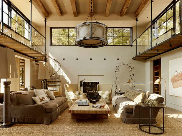 Mediterranean Living Room by Ken Linsteadt Architects