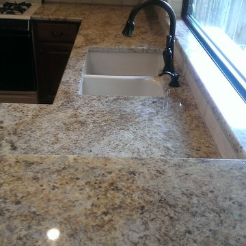 KITCHEN - Backsplash - Travertine Subway Mixed 3" x 6" + 3" x 12"