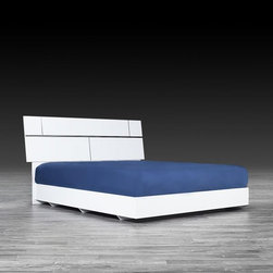 HOLLYWOOD WHITE MODERN BED - Beds