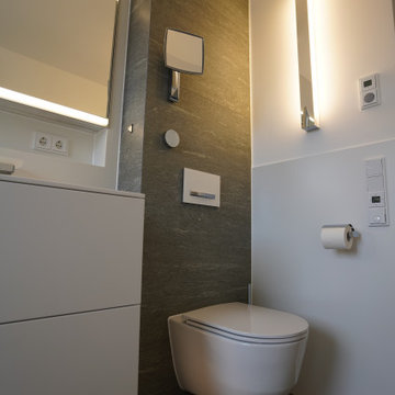 Aus einem Badezimmer wird ein Duschbad der extra Klasse