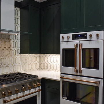Calacatta White Picket with Gold Aluminum White Marble
