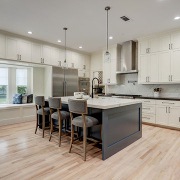 Bellaire- Houston Texas - Traditional Kitchen/Bathroom Remodel
