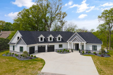 Minimalist home design photo in Other