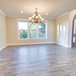 Lighting by Copper Creek Homes - Chandeliers