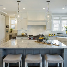 Kitchens With Islands