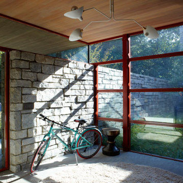 Modern Indoor/Outdoor Hampton Home