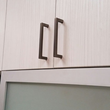Cabinet & Drawer Hardware