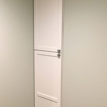 Grey & White Sparkling Bar