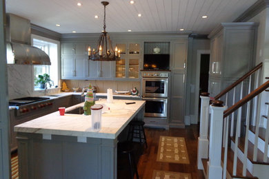 Elegant kitchen photo in Philadelphia