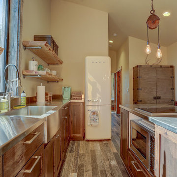 Terrebonne Guest House Overlooking the Deschutes River