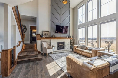 Inspiration for a transitional living room remodel