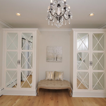 Sophisticated & Simple Dressing Room