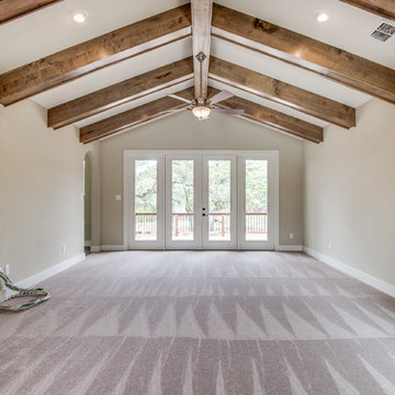 Transitional: 3,346 ft²/4 BR/3.5 BA/2 ST