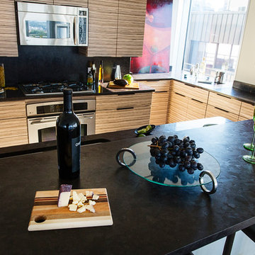 A Spiced up kitchen - with Creamy Zebrano Veneer