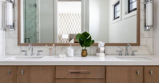 Should You Have One Sink or Two in Your Primary Bathroom?