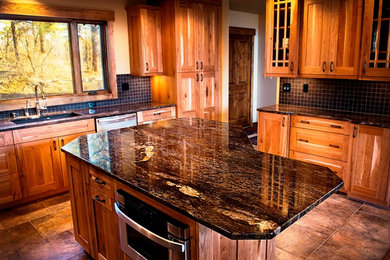 Kitchen - kitchen idea in Denver
