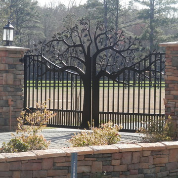 oak tree ornamental gate