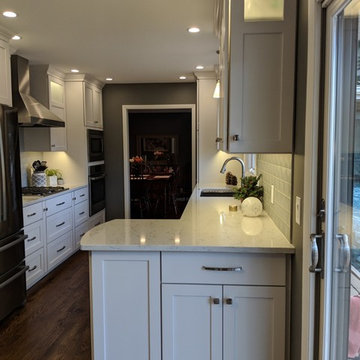 Shaker Full Overlay White & Gray