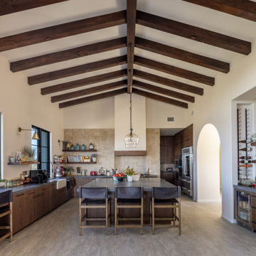 Seamless Indoor-Outdoor Living: A Home Designed for Entertaining and Privacy