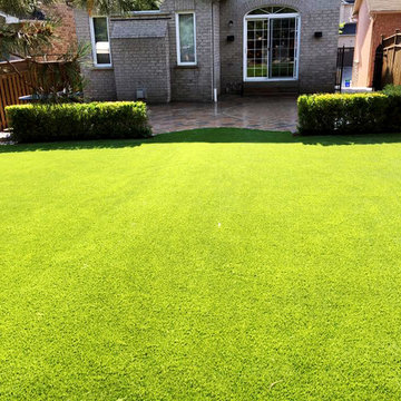 Backyard Landscapes with Artificial Grass