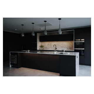Radlett New Build Black Kitchen - Modern - Kitchen - Hertfordshire - by ...