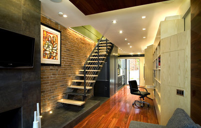 Houzz Tour: Clever Design Ideas Open Up a 900-Sq-Ft House