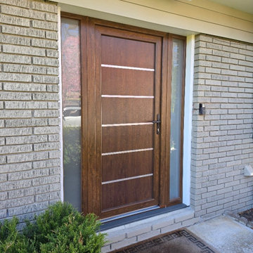 Manux 8415 Walnut, with 2 sidelites
