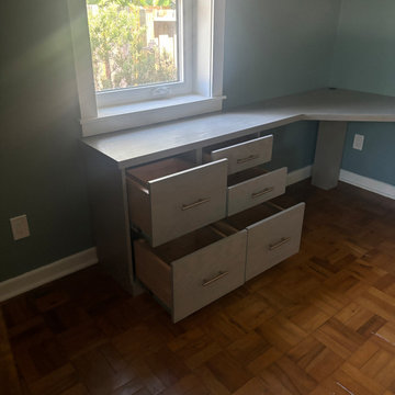 Murphy Wall Bed with Home Office for the Perfect Work / Life Balance