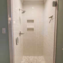 Master Bath As-is