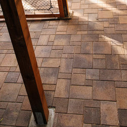 Custom 'Random pattern' patio floor. - Bricks And Masonry