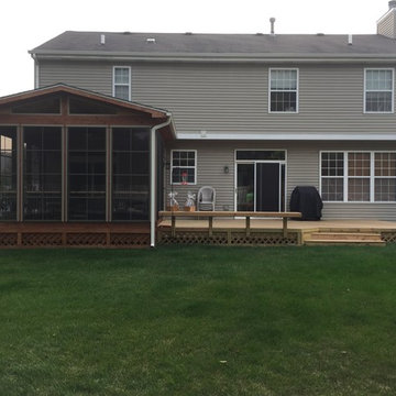 Screened porch with deck combination in New Lenox, IL