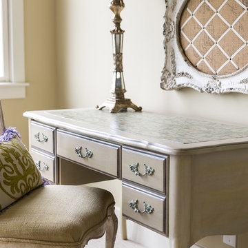 Traditional Home with a Gustavian Twist