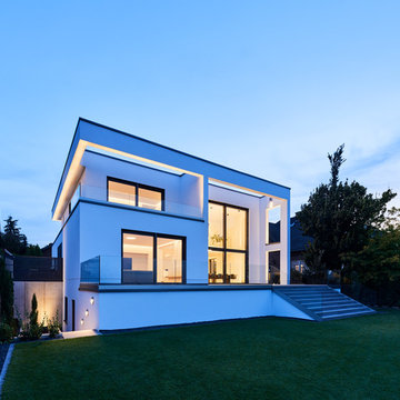 Villa S