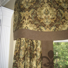 Banded valances