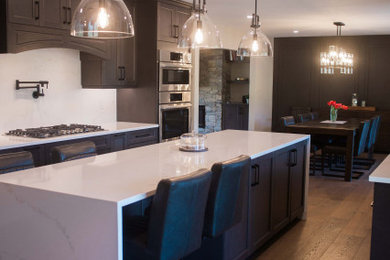 Kitchen - modern kitchen idea in Vancouver