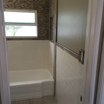 Contemporary Guest Bathroom