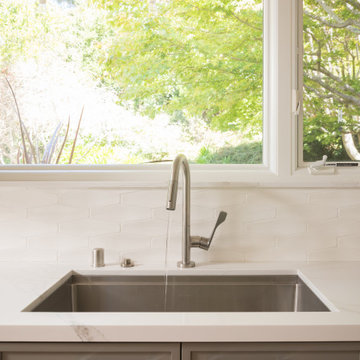 El Cerrito Mid-Century Modern Ranch Kitchen