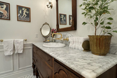 Elegant home design photo in Other