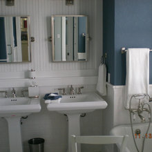 Contemporary Beach Cottage Bathroom