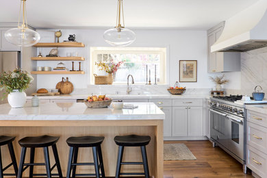 Transitional kitchen photo in San Francisco