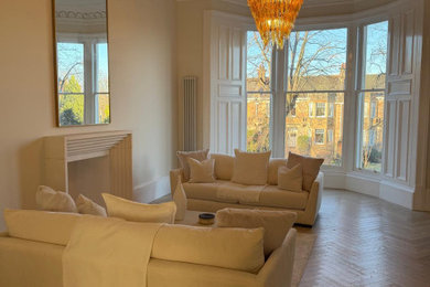 Design ideas for a classic living room in Glasgow.