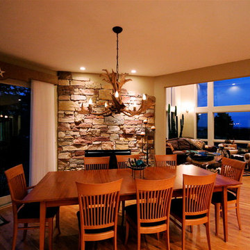 Dining room with fireplace
