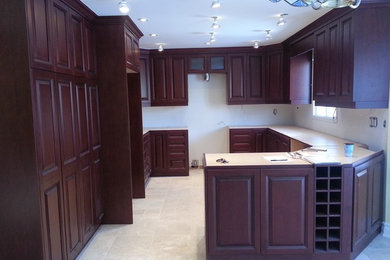 Home design - transitional home design idea in Toronto